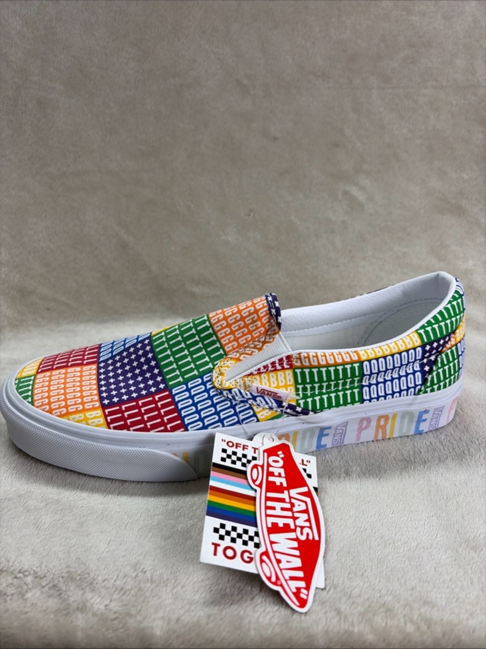 Vans Classic Slip-On (Men’s Size 9 Pride) Rainbow Multi/White Sneaker Women 10.5